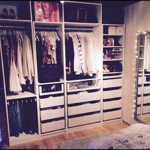 Meet your Posher, Perla